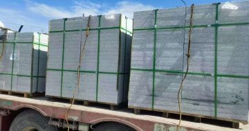 内蒙古 芝麻白花岗岩地铺石装车日常