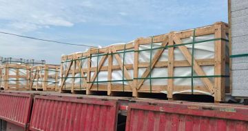 内蒙古 芝麻白花岗岩地铺石出口专车-泰国游