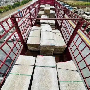 内蒙古 黄金麻花岗岩荔枝面，光面毛板装车完成