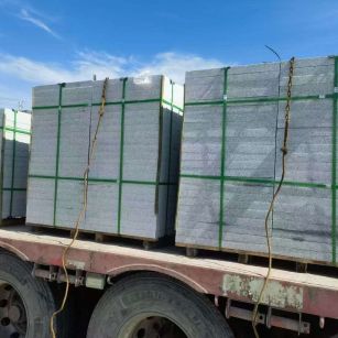 内蒙古 芝麻白花岗岩地铺石装车日常