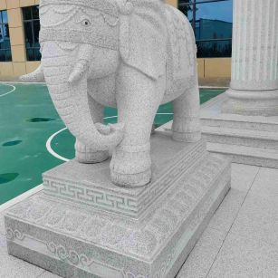 内蒙古 白麻花岗岩动物异形石雕-大象