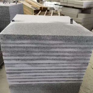 内蒙古 芝麻白5公分火烧地铺成品，900*400，规格可定制