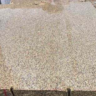 内蒙古 黄金麻花岗岩石材方料