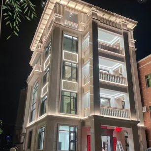 内蒙古 芝麻白花岗岩别墅外墙夜间效果