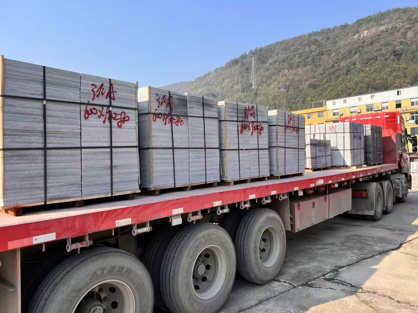 内蒙古 芝麻灰地铺石出货日常