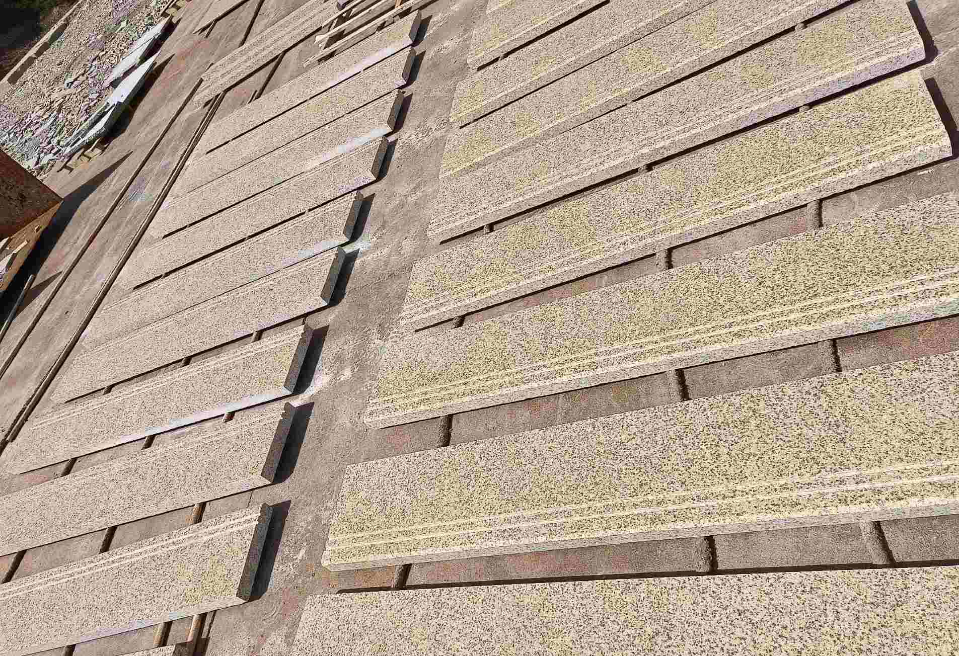 内蒙古 黄金麻花岗岩光面楼梯踏步