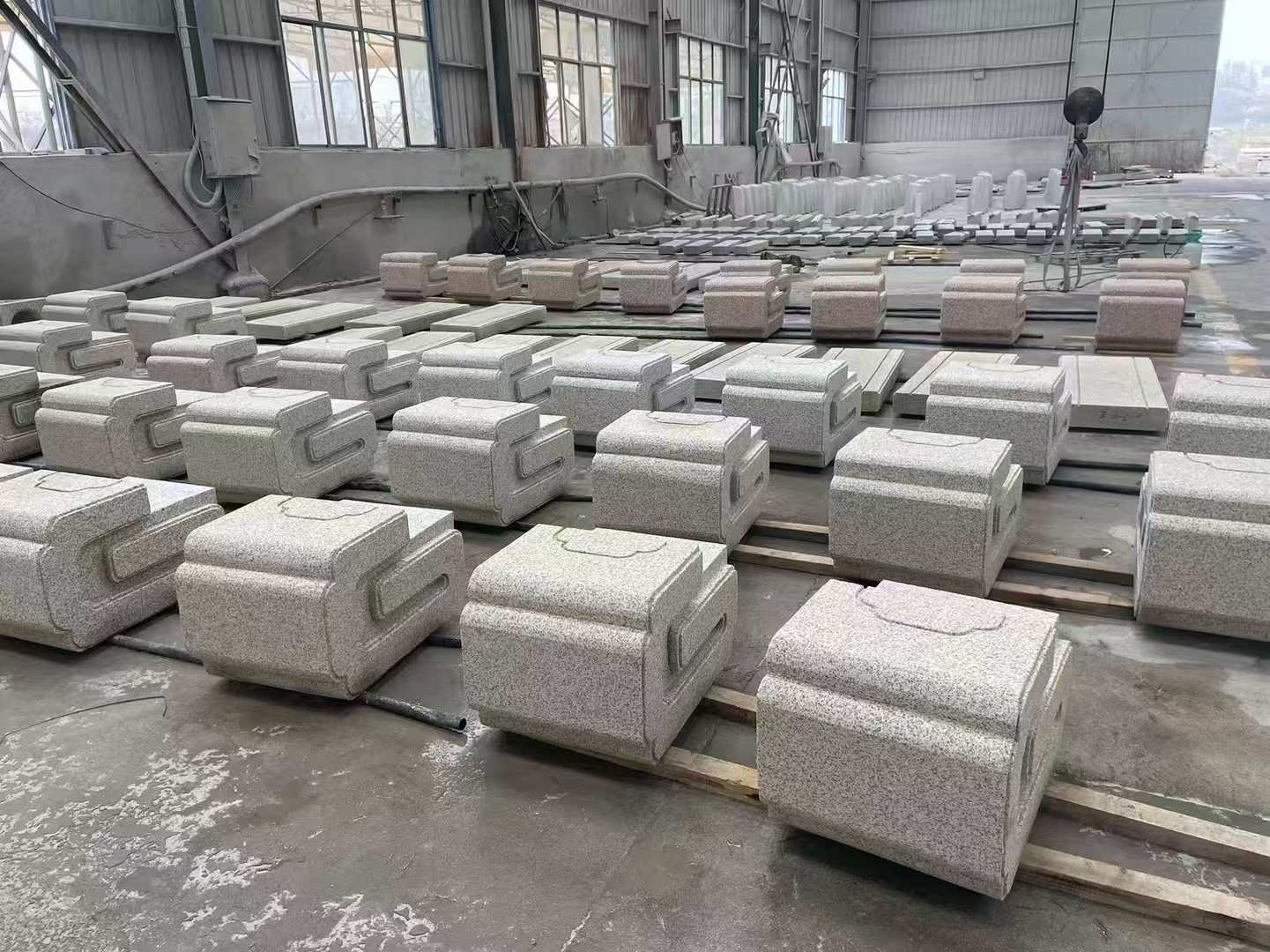 内蒙古 白麻花岗岩异形加工-石凳，坐凳