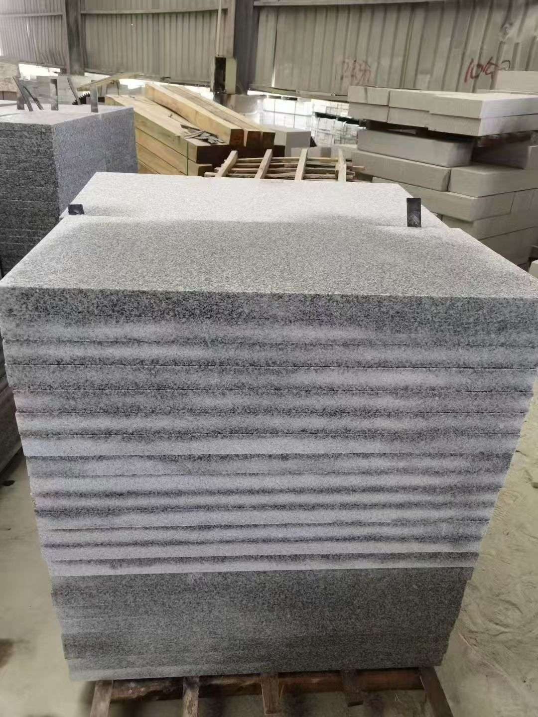 内蒙古 芝麻白5公分火烧地铺成品，900*400，规格可定制