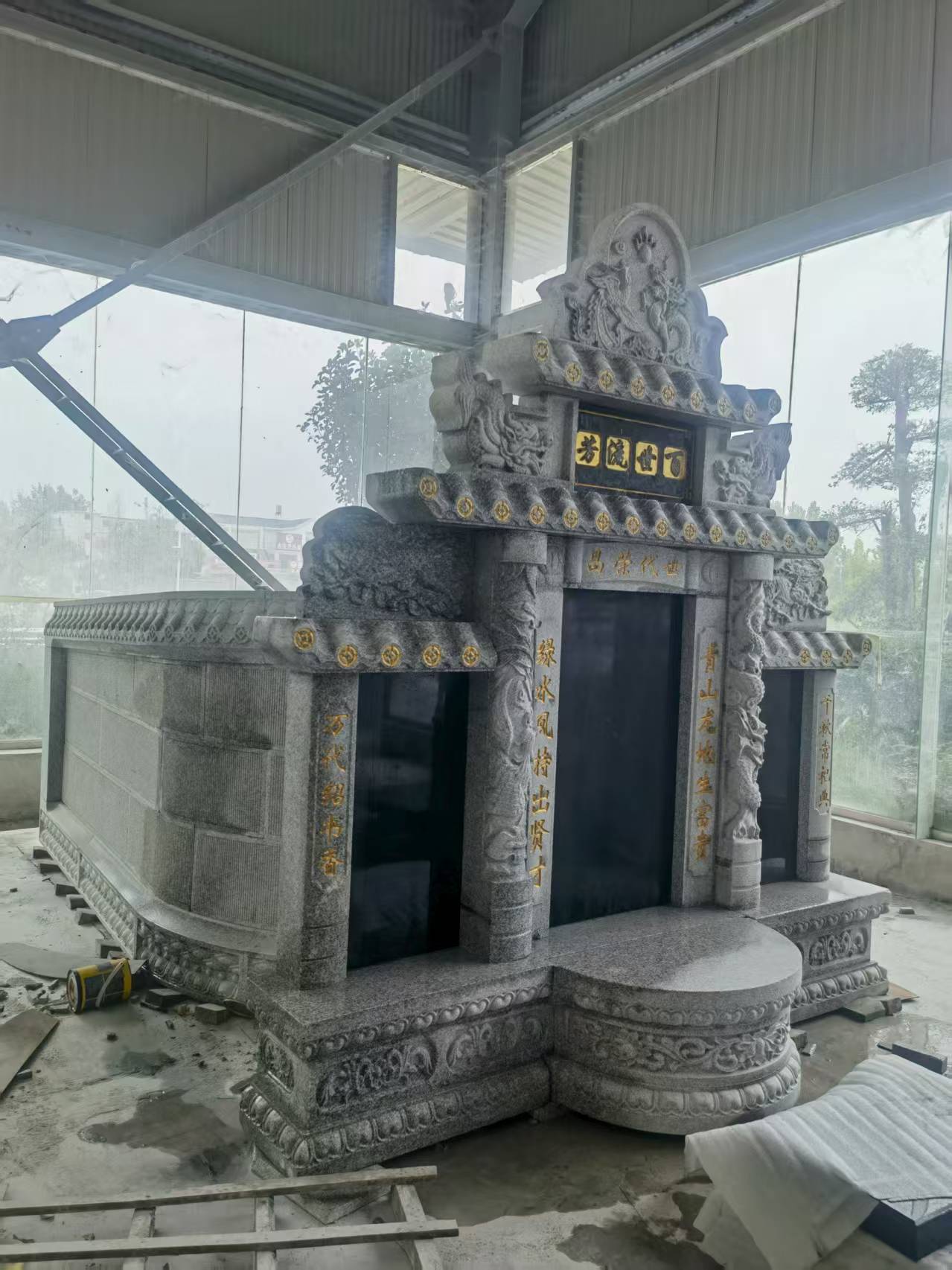 内蒙古 芝麻白墓碑效果展示图