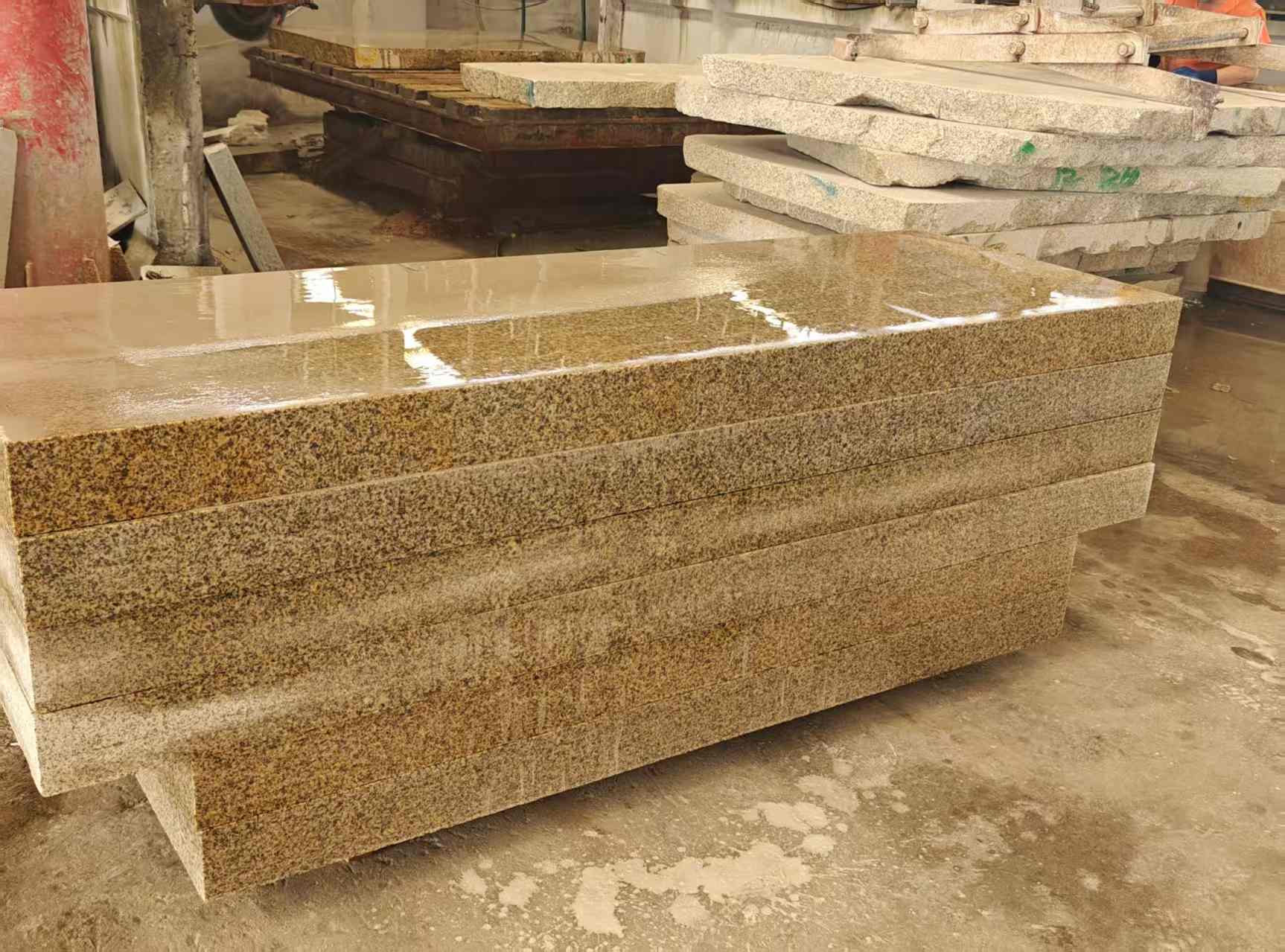 内蒙古 黄金麻栏杆料半成品加工中