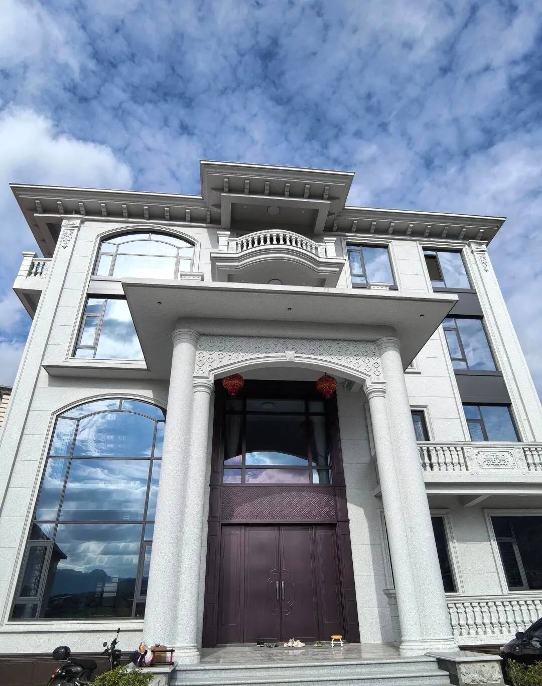 内蒙古白麻别墅外墙干挂石材效果示例