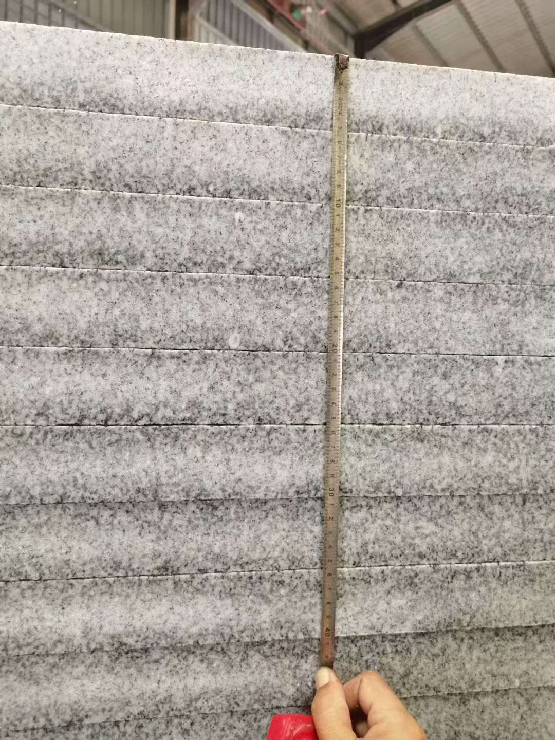 内蒙古 芝麻白火烧成品厚薄均匀，B料价格接近A料质量