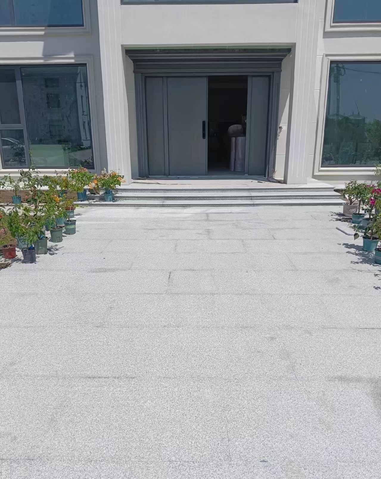 内蒙古 芝麻白花岗岩地铺石地面铺装