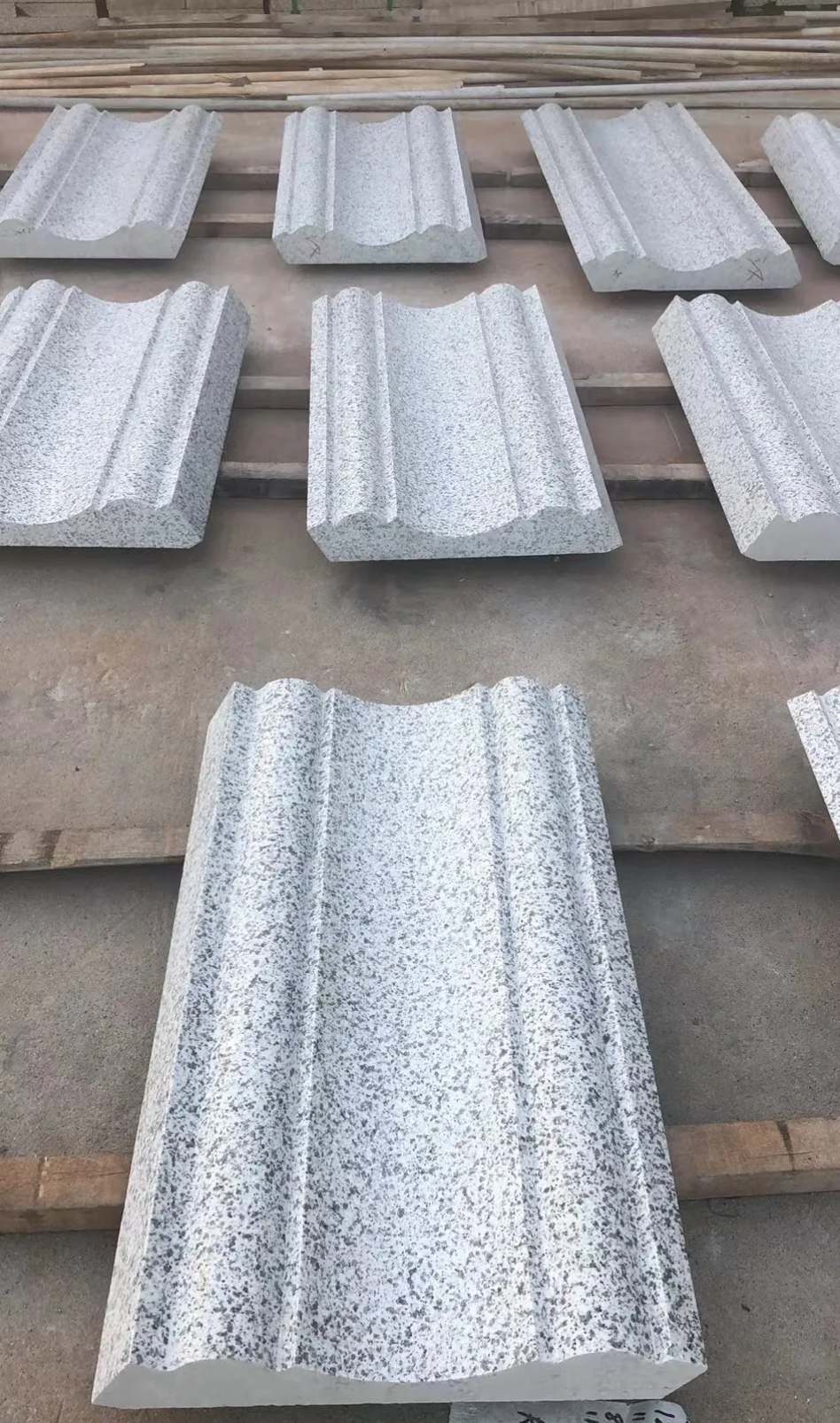 内蒙古 白麻花岗岩光面别墅线条